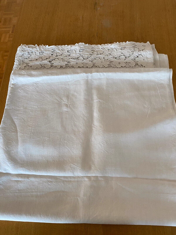 Old sheet very large dimension delicate hand embroidery (single panel)