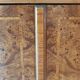 Armoire miniature en noyer Burr