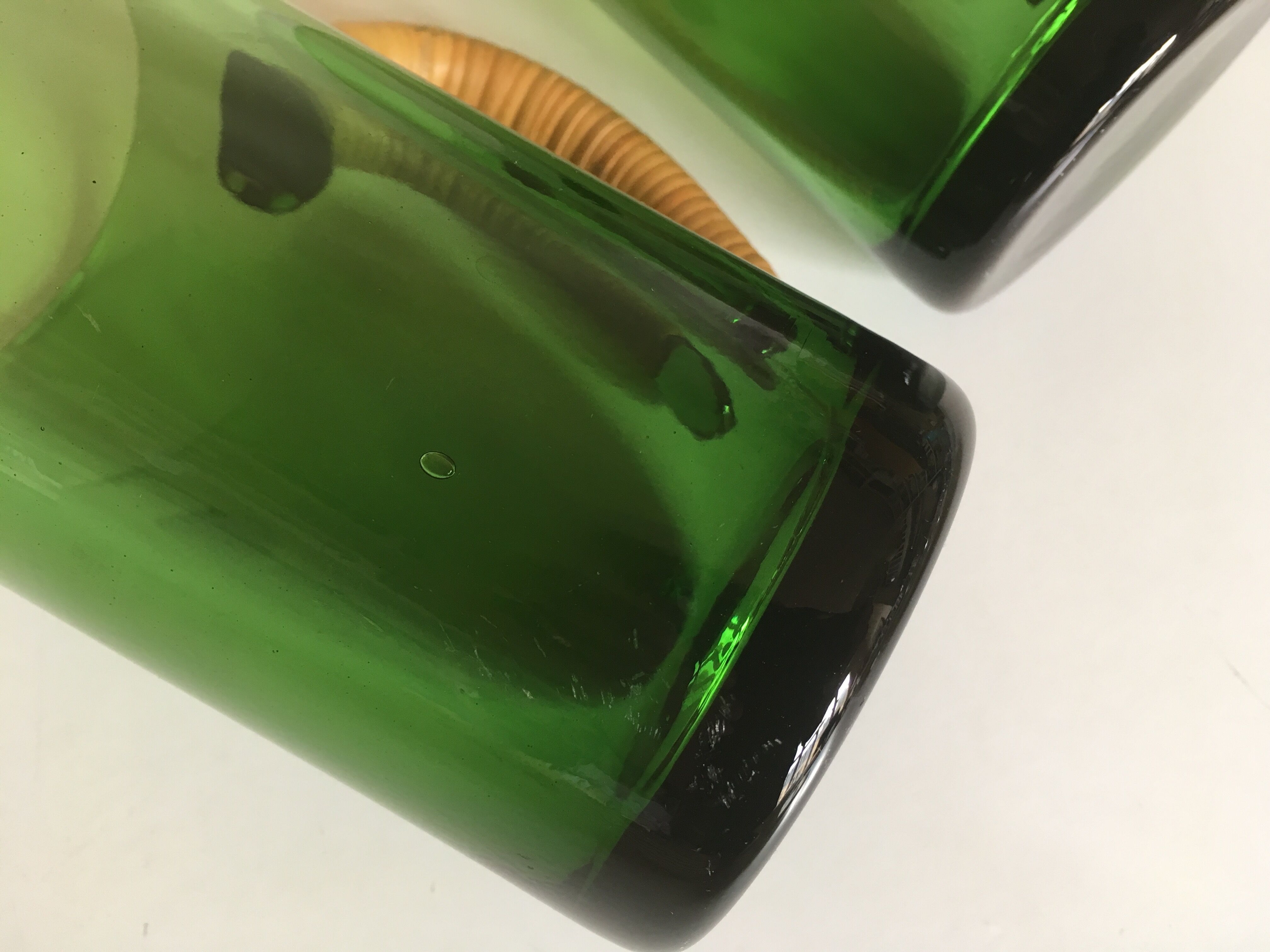 pair of glasses 60' rattan cove