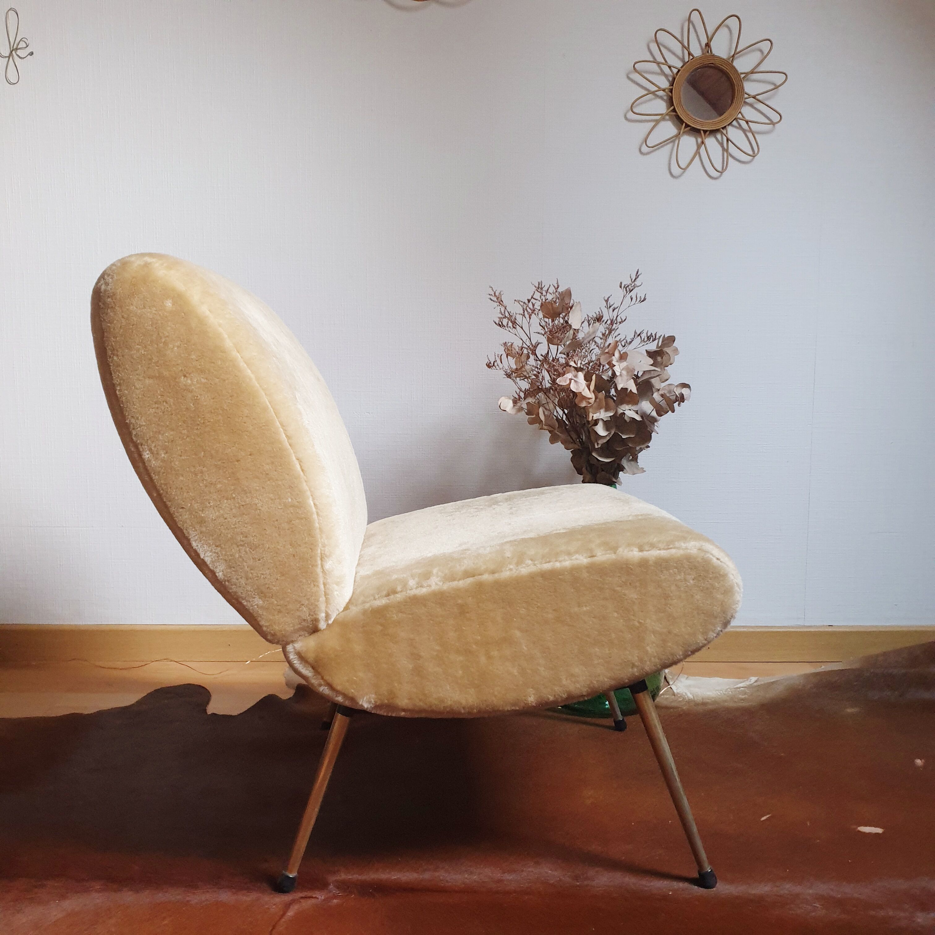 Kiss heater armchair from the house Pelfran vintage 60s perfect condition
