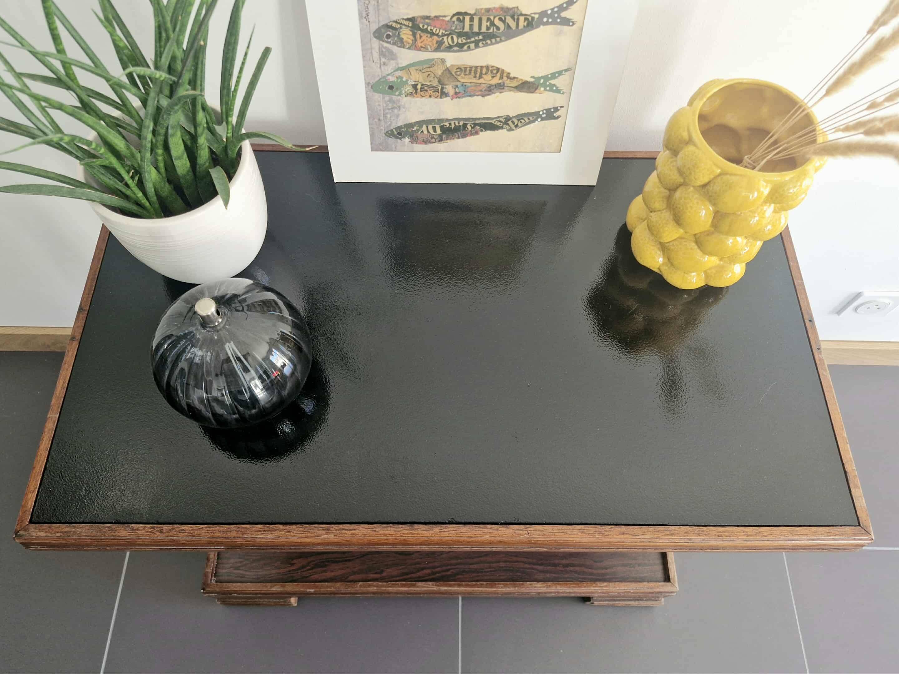 Coffee table / Side table