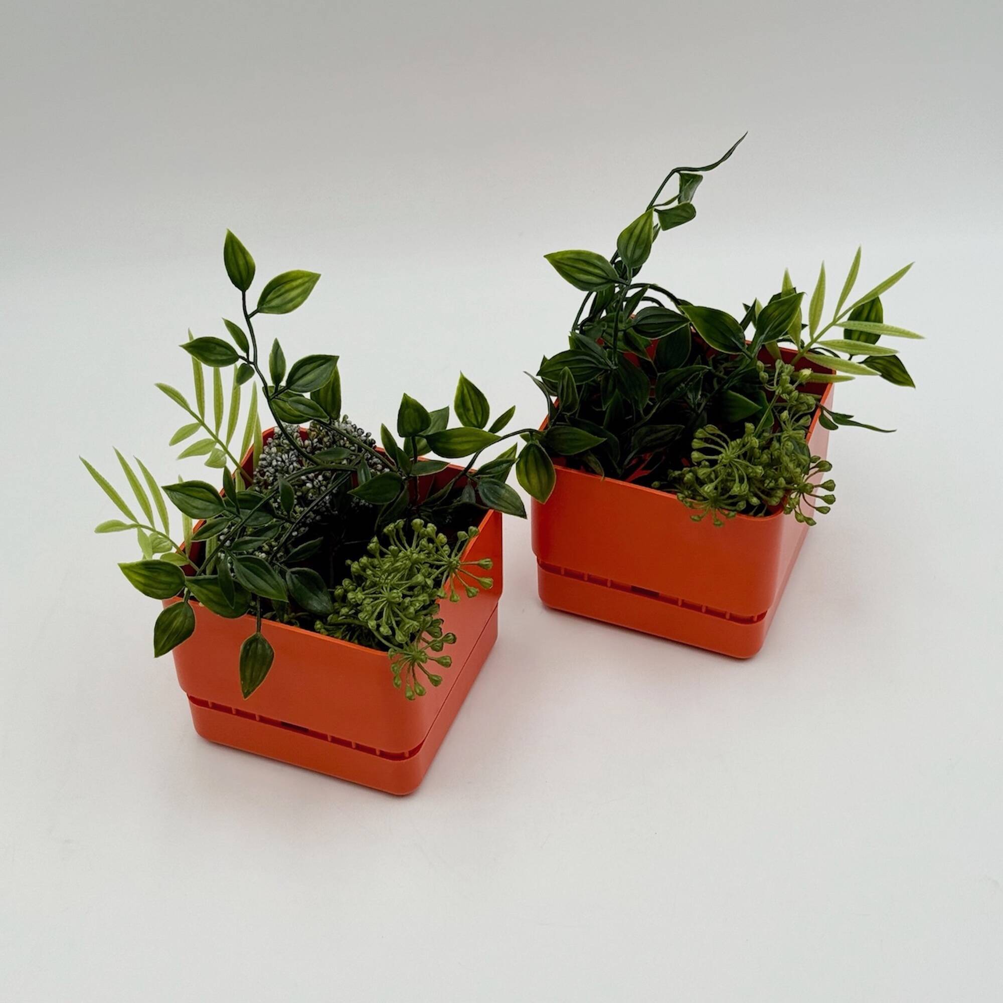 Set of 2 Orange Plastic Planters by Vastill, Italy, 1970s