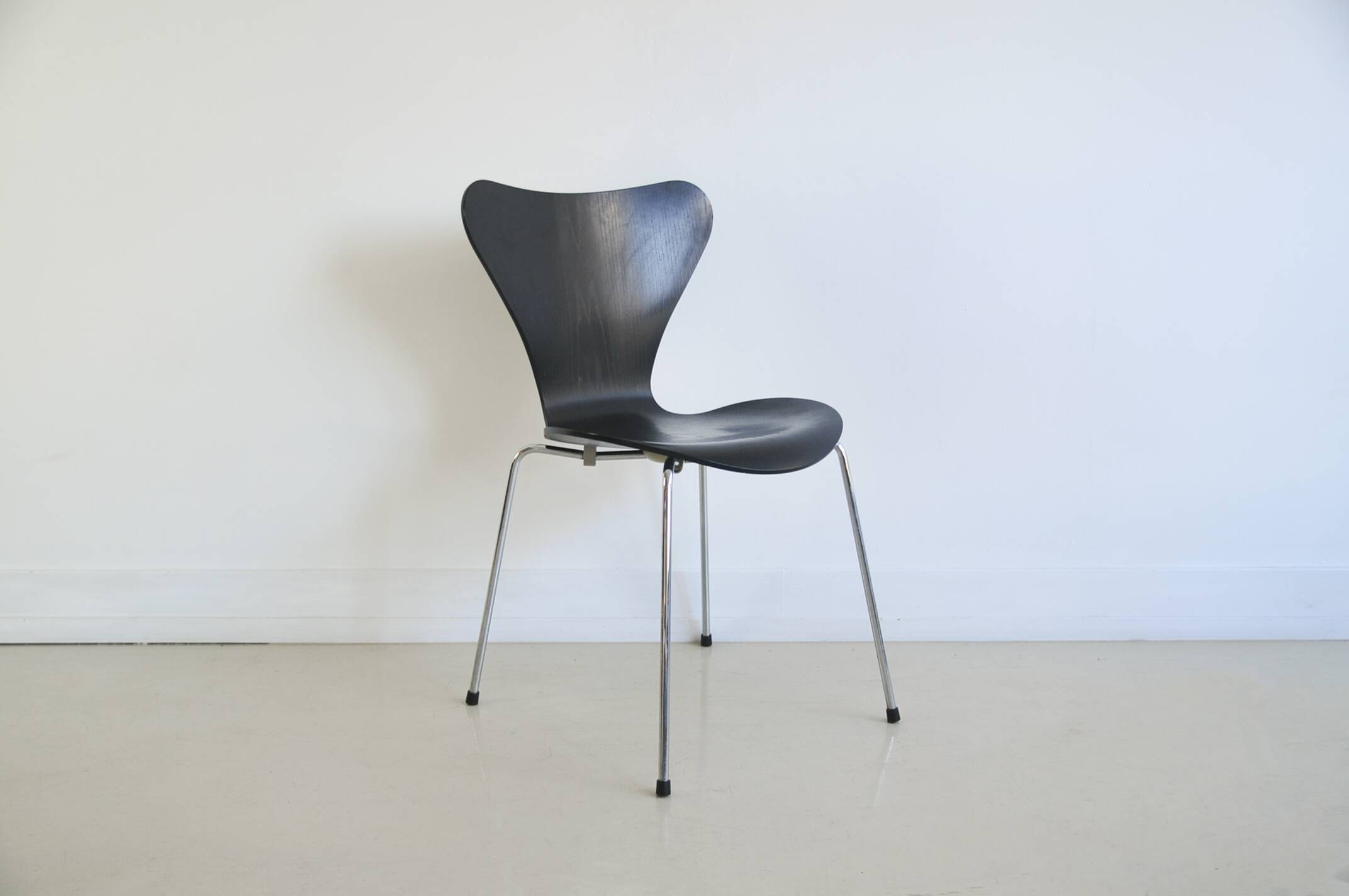 Chaise Black Butterfly d'Arne Jacobsen