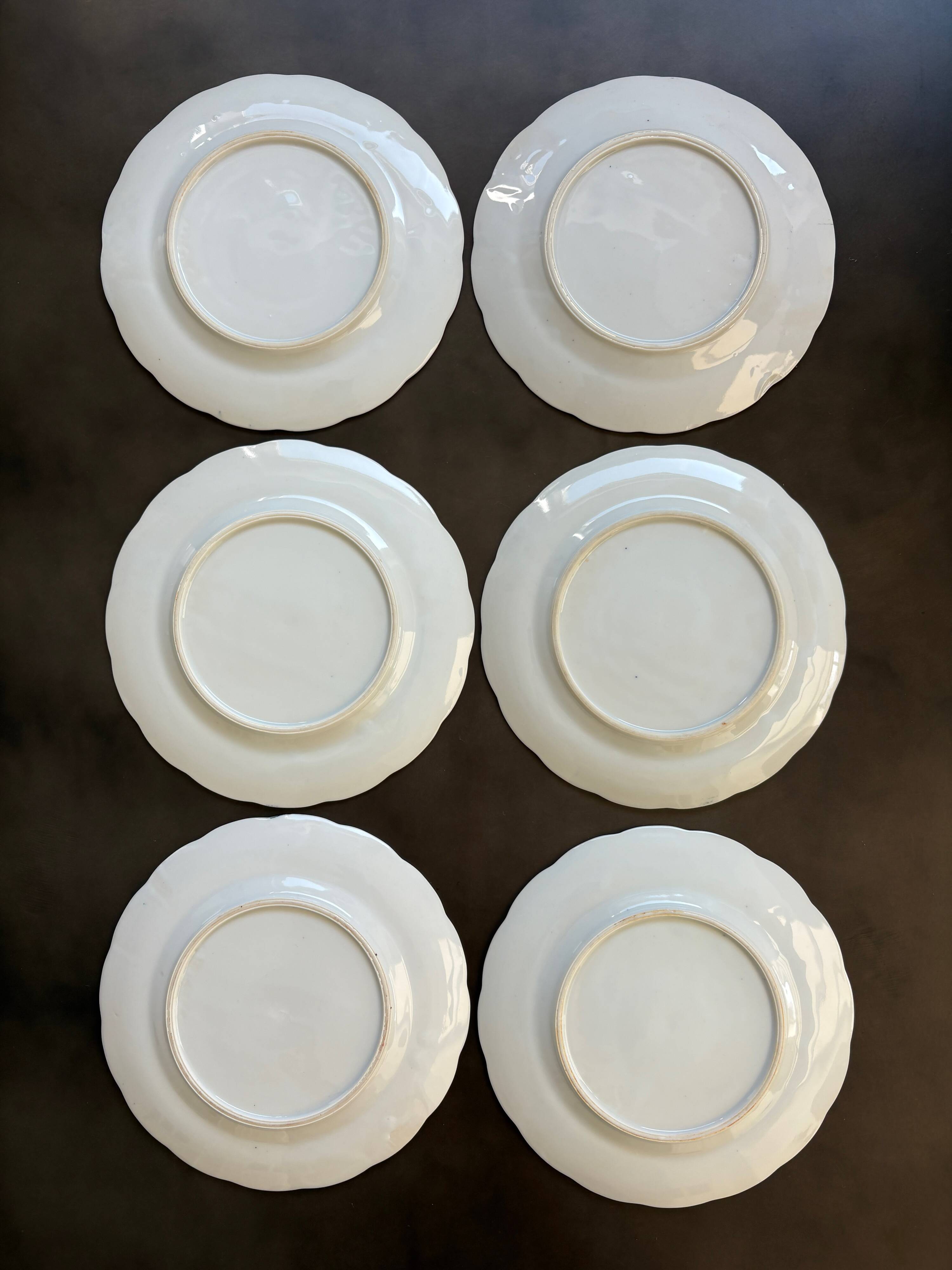 6 antique Blue Willow dessert plates