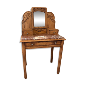 Coiffeuse ancienne en