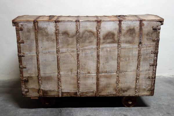 Antique coffre de mariage bois et fer, Inde, XIXème