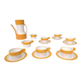Postmodern 16-Piece Coffee/Teapot Set by Riccardo Schweizer Prod. by Pagnossin Ceramica