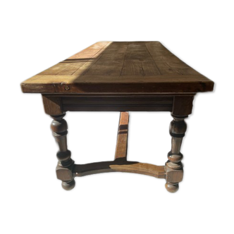 Table de cuisine de château, ferme, couvent