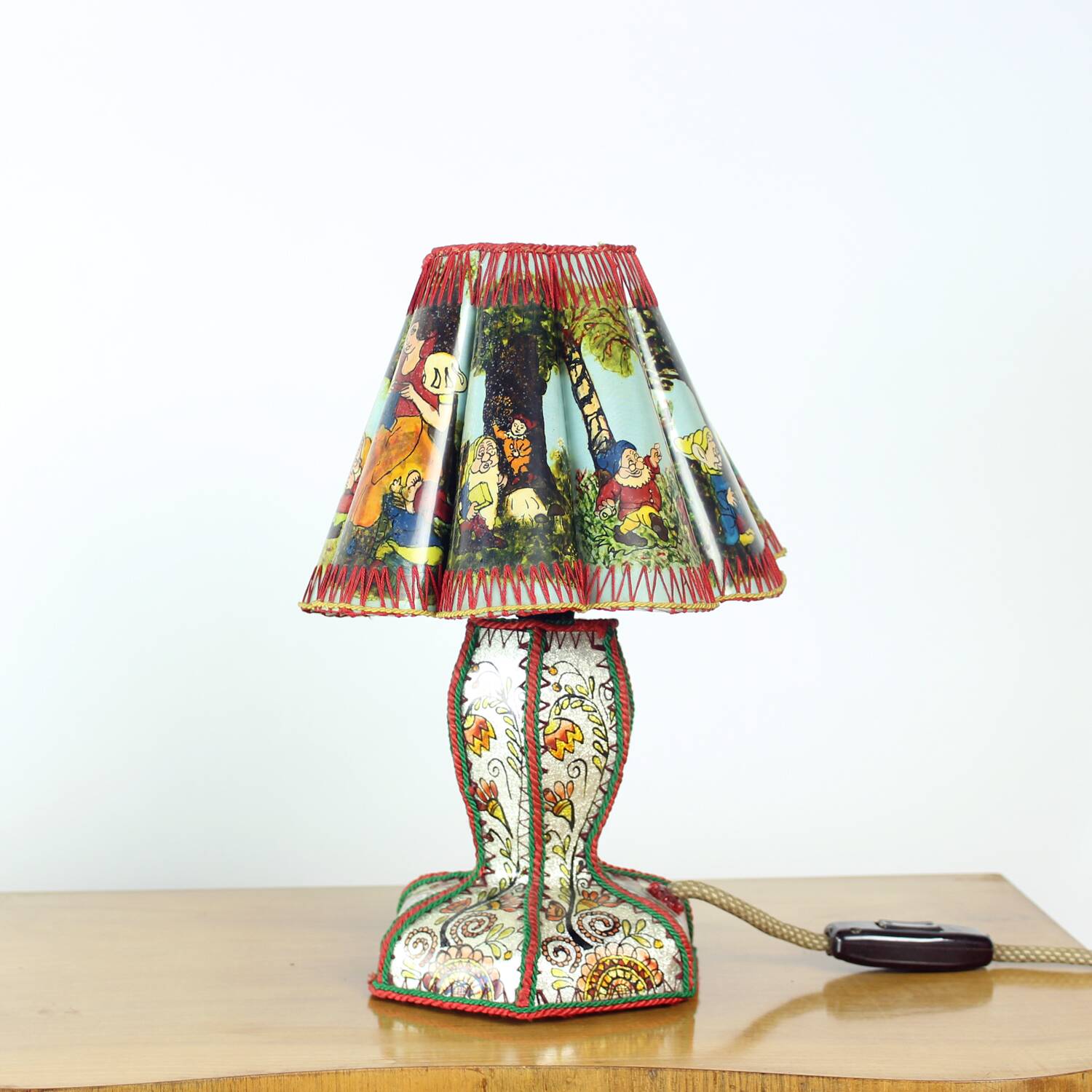 Rare Mid Century Snow White And Seven Dwarfs Children’s Table Lamp, 1950s