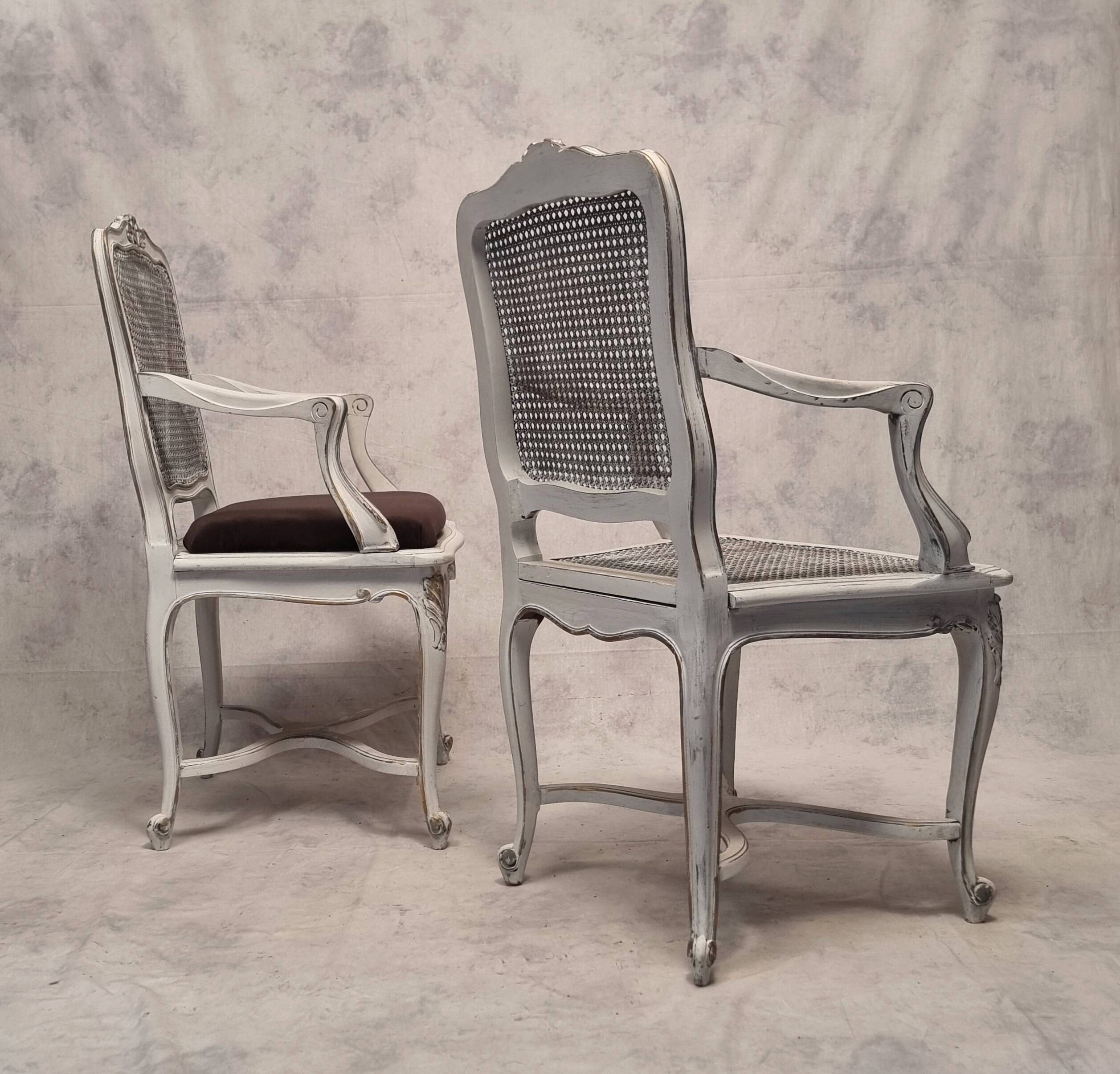 Paire de fauteuils cannés de style régence - bois peint - 19ème