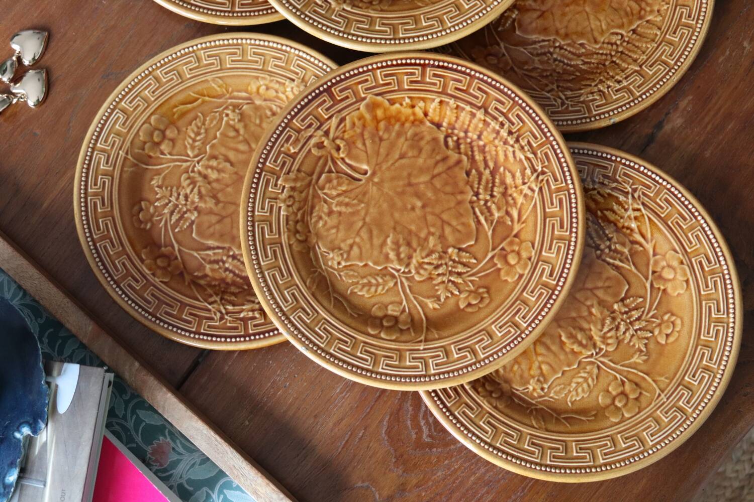 6 dessert plates barbotines leaves giens