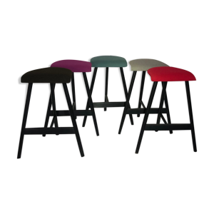 Suite de 5 tabourets