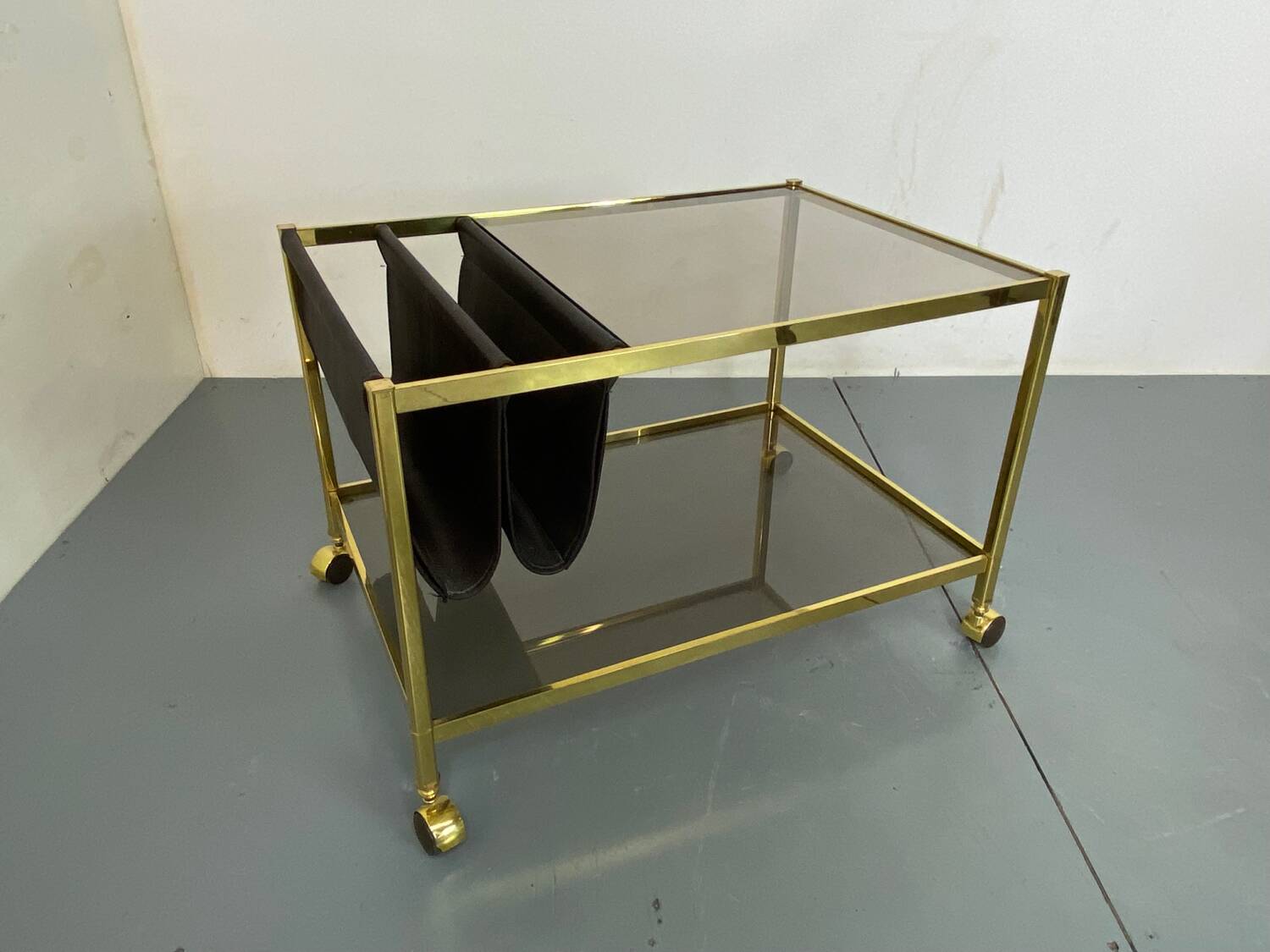 Table basse hollywood regency vintage en laiton et verre de maison jansen, 1970s