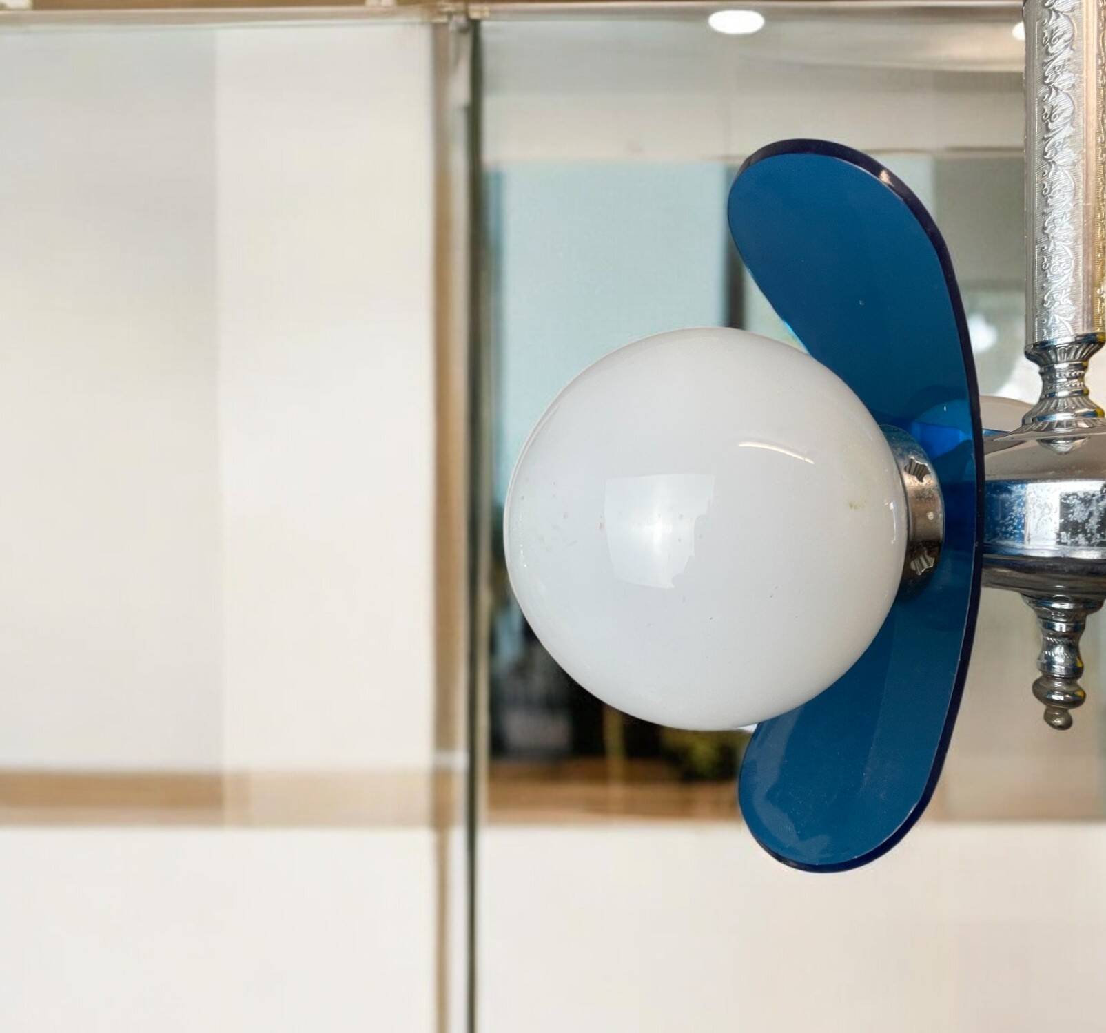 3 light modern chandelier