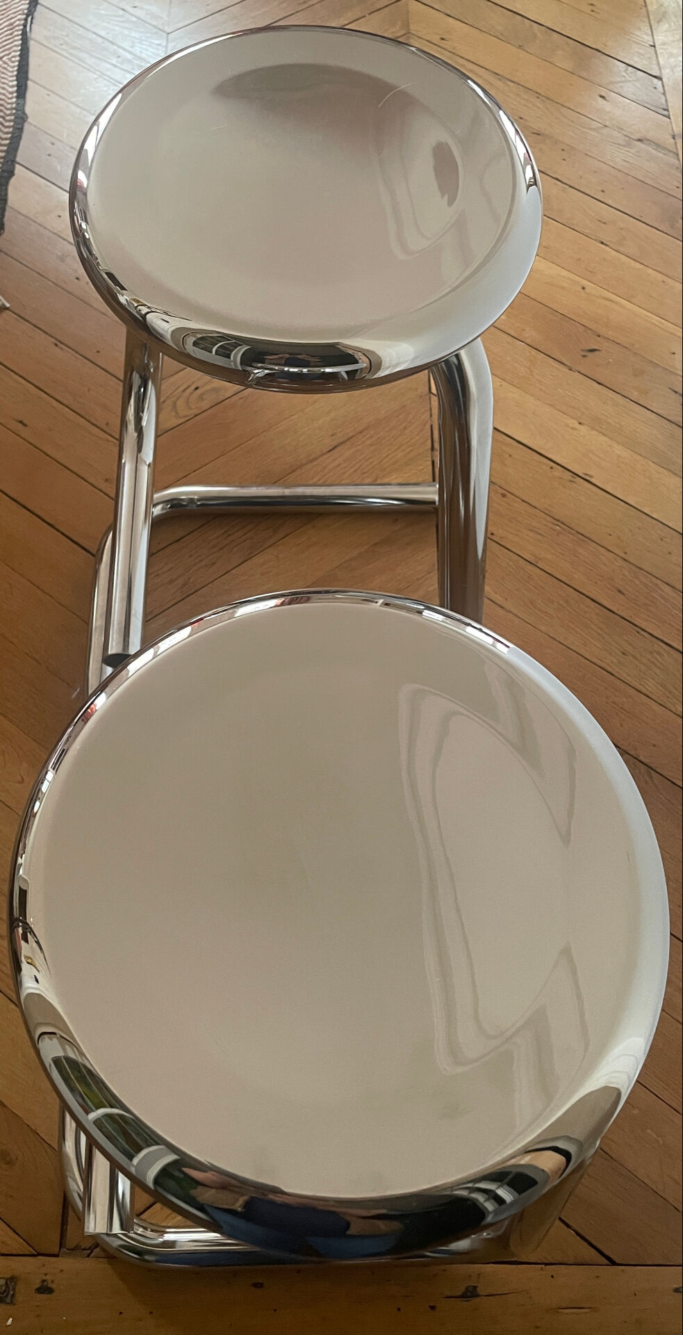 1 lot of 2 paperclip stools K 700 chrome
