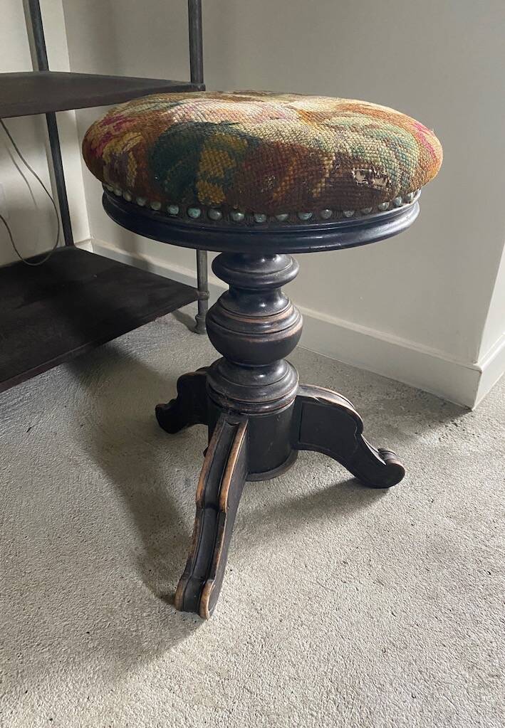 Piano stool from the early 20th century.