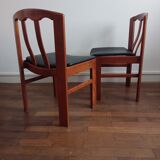 Paire de chaises en orme massif et cuir années 70