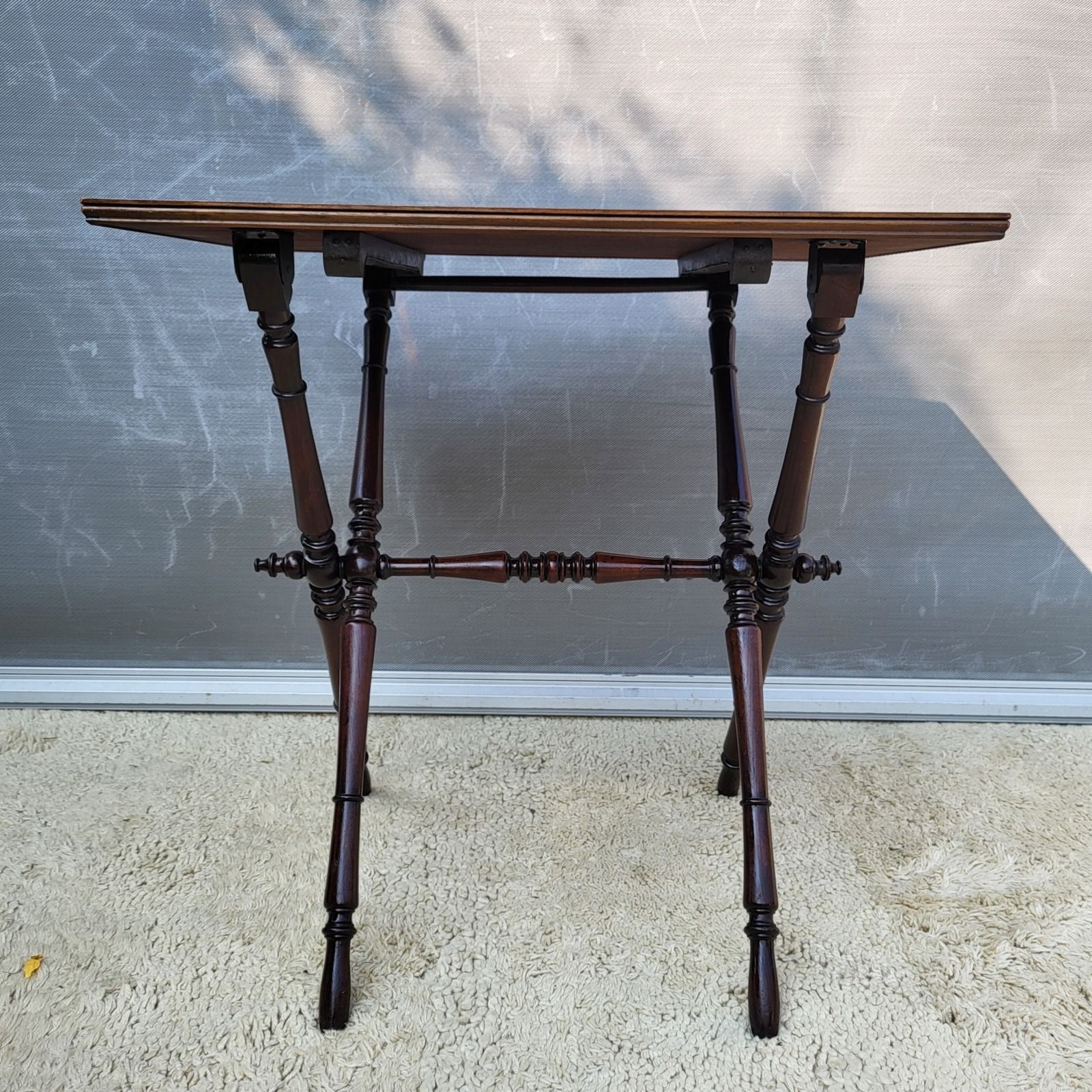Napoleon • Portable folding table