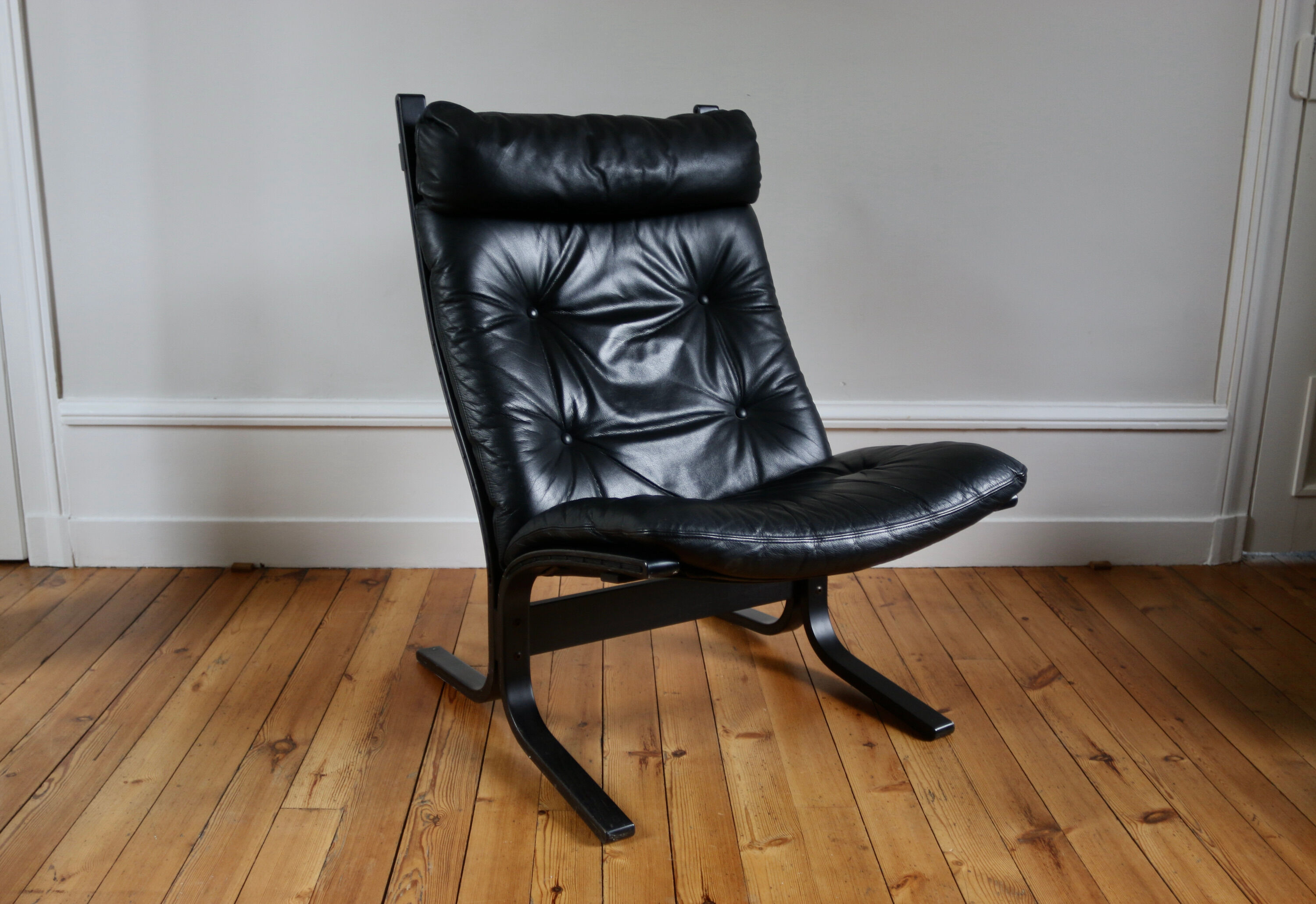 Vintage Scandinavian leather armchair Siesta Ingmar Relling 1970