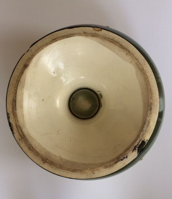 Large gardener Gustave de Bruyn