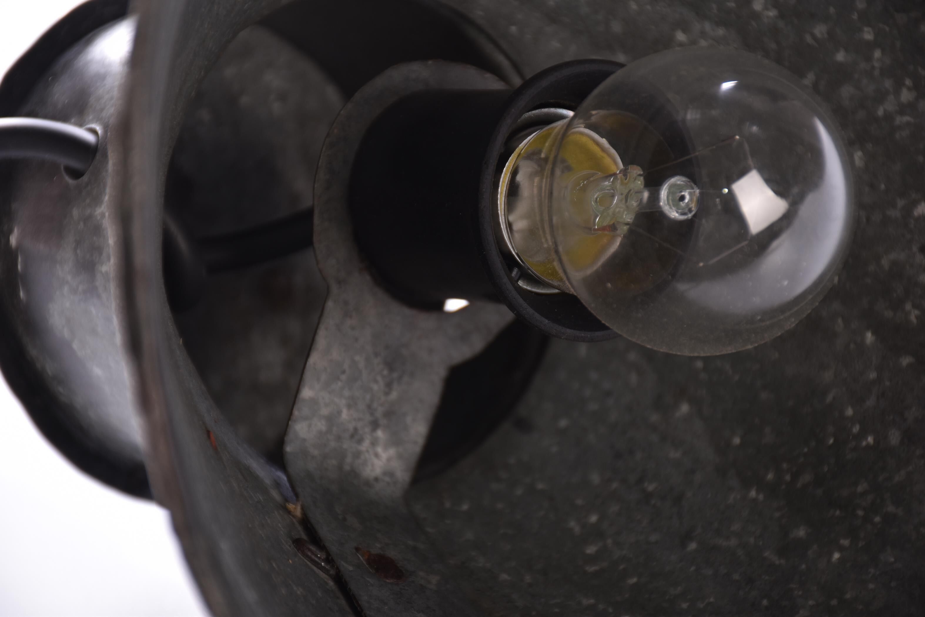 Industrial zinc pendant lamp