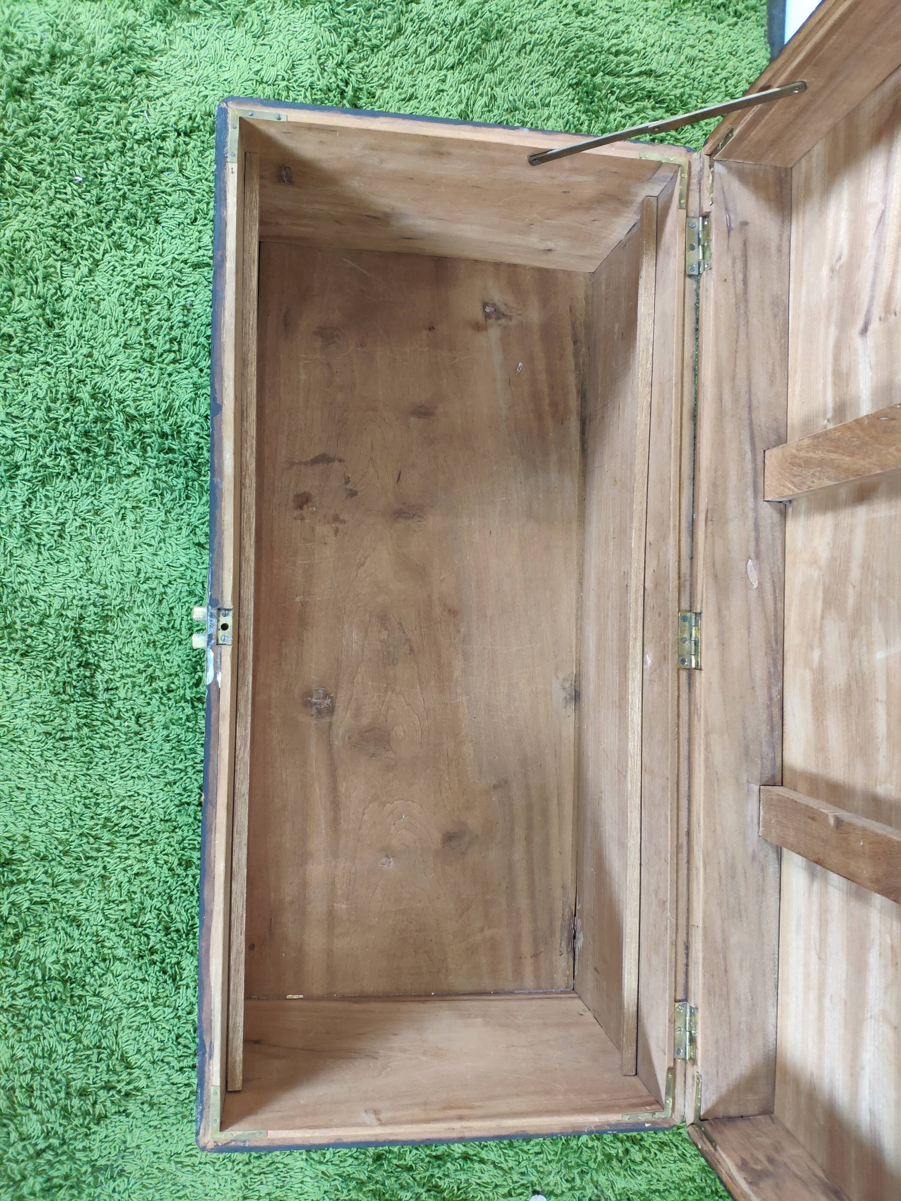 Asian-style travel trunk