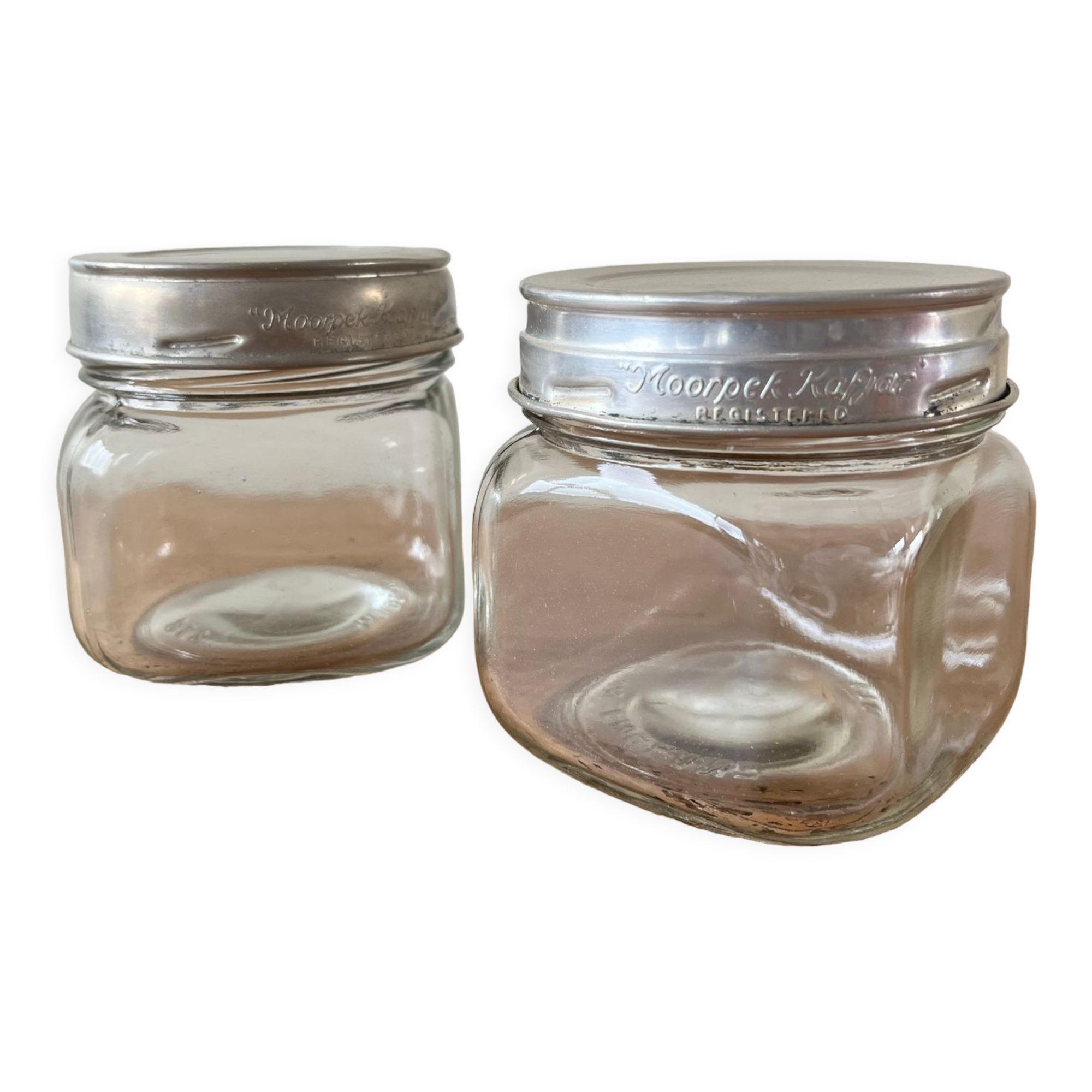 Set of 2 antique jars with aluminum lids