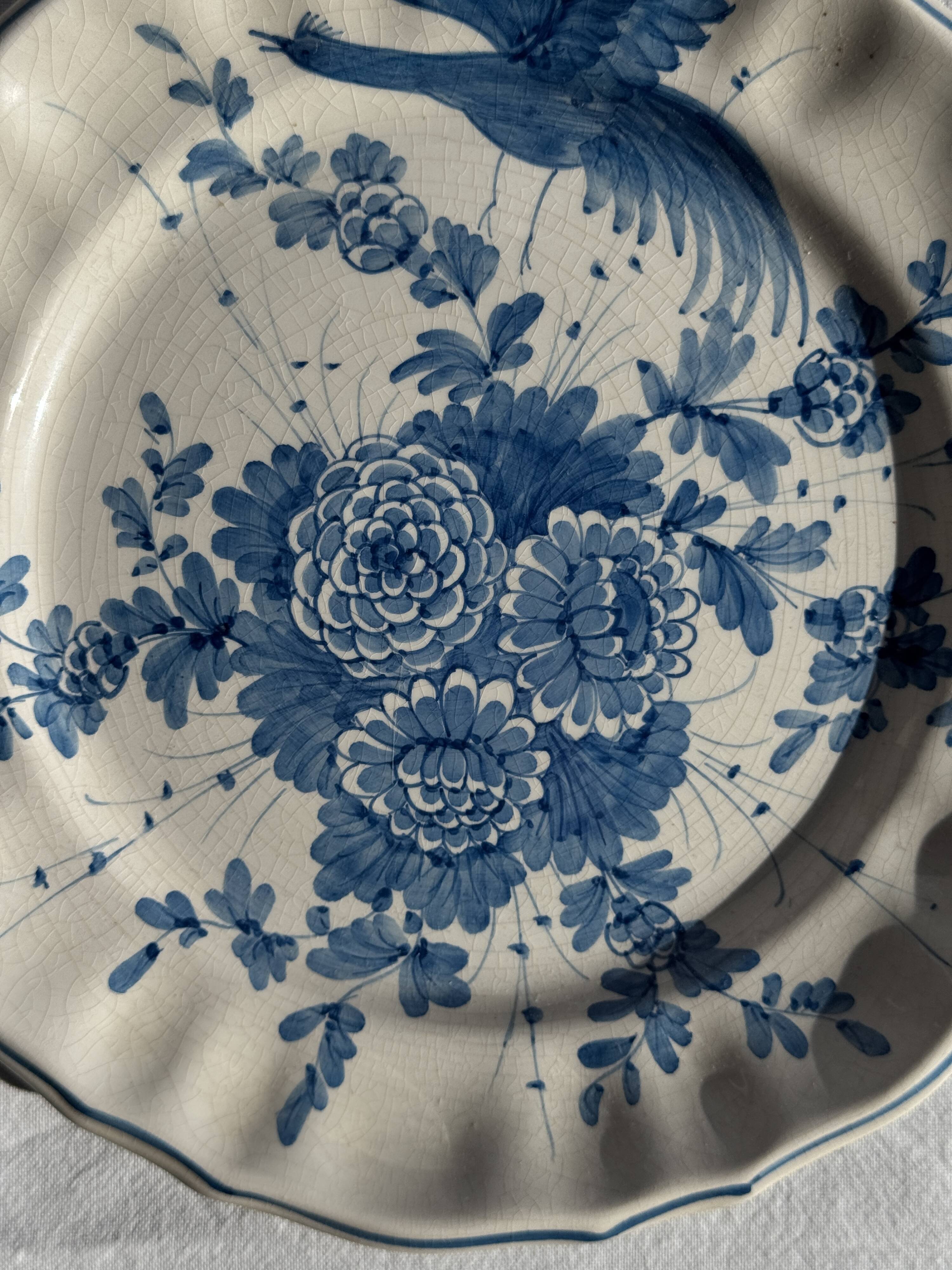 Decorative plate with stylised bird pattern D24.5