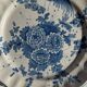 Decorative plate with stylised bird pattern D24.5