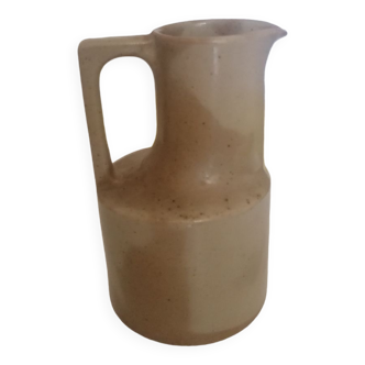 Brenne sandstone pitcher