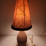 Lampe vintage en rotin abat jour jaune