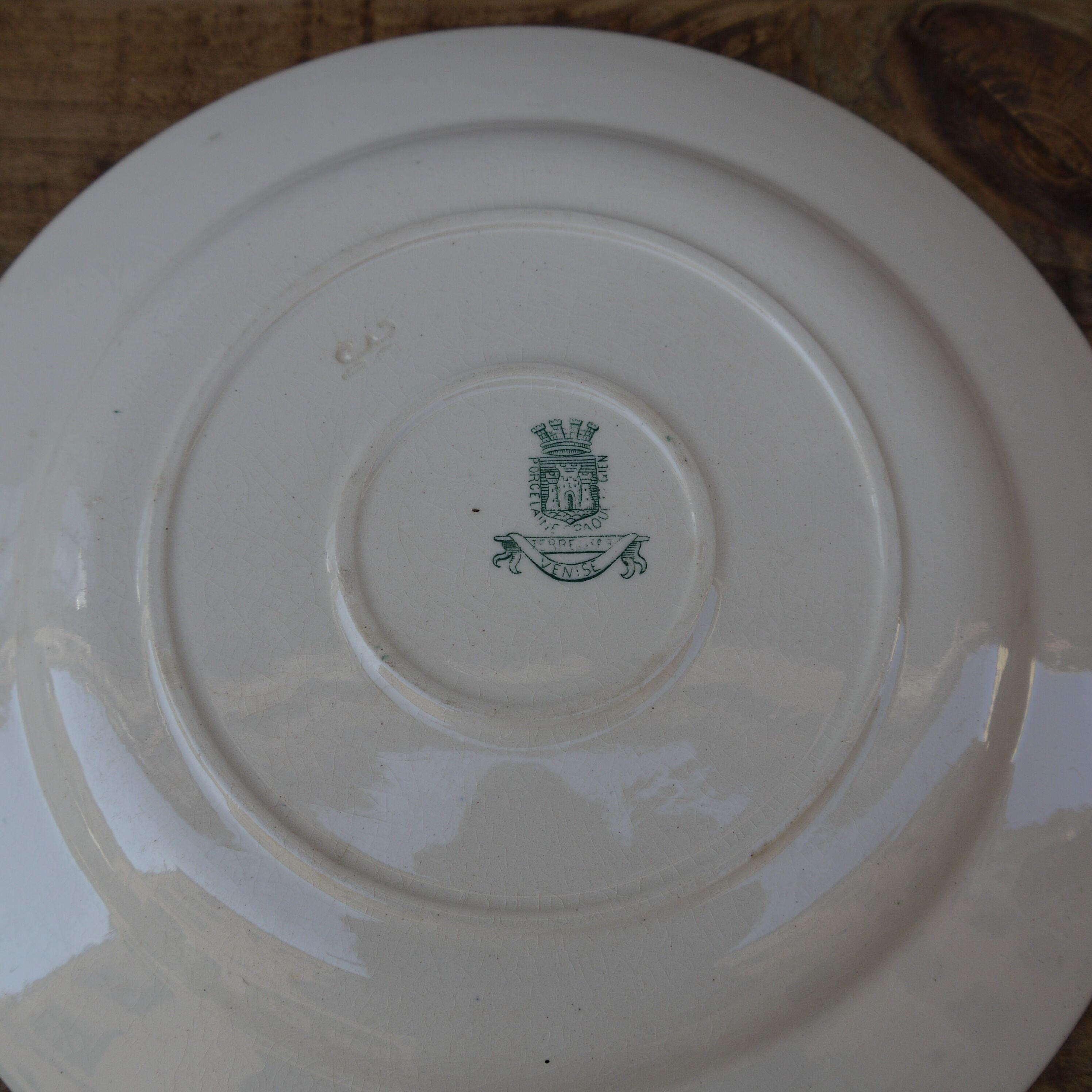 Dish Terre de Fer Venice