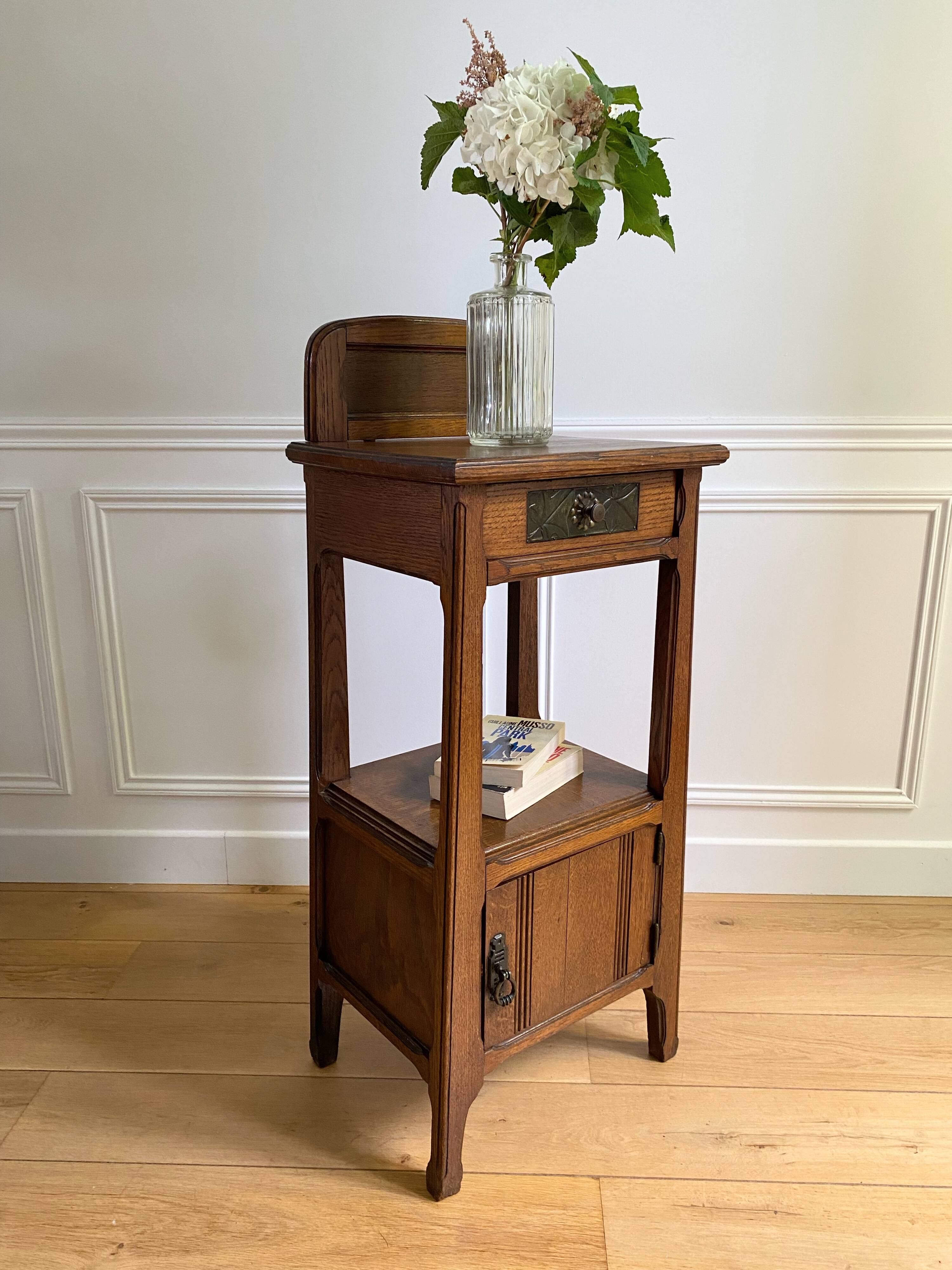 Vintage solid oak bedside table, 1 door, 1 drawer and 1 niche