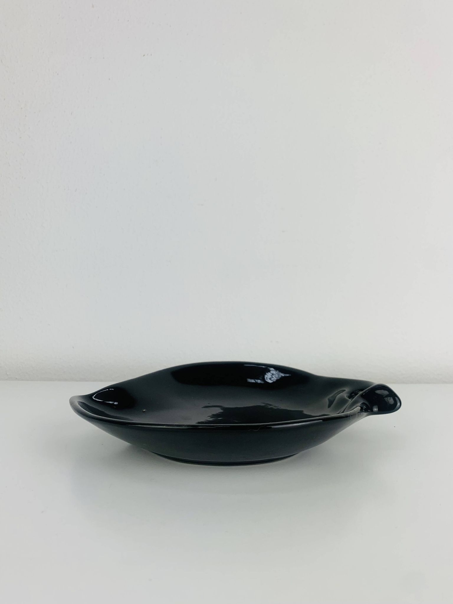 Vide poche céramique noire forme orgnanique, vintage