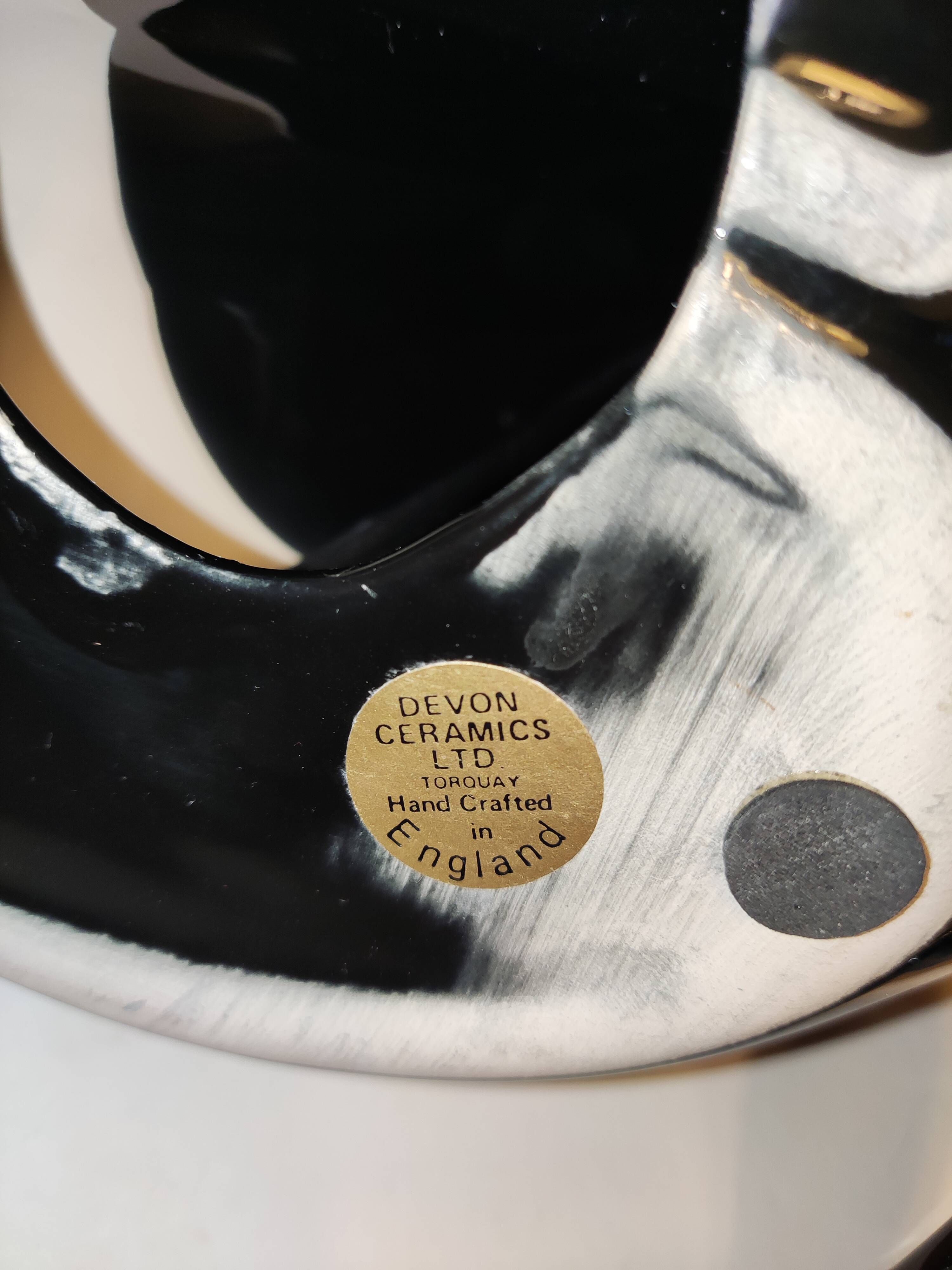 Sea lion lamp with its small ceramic