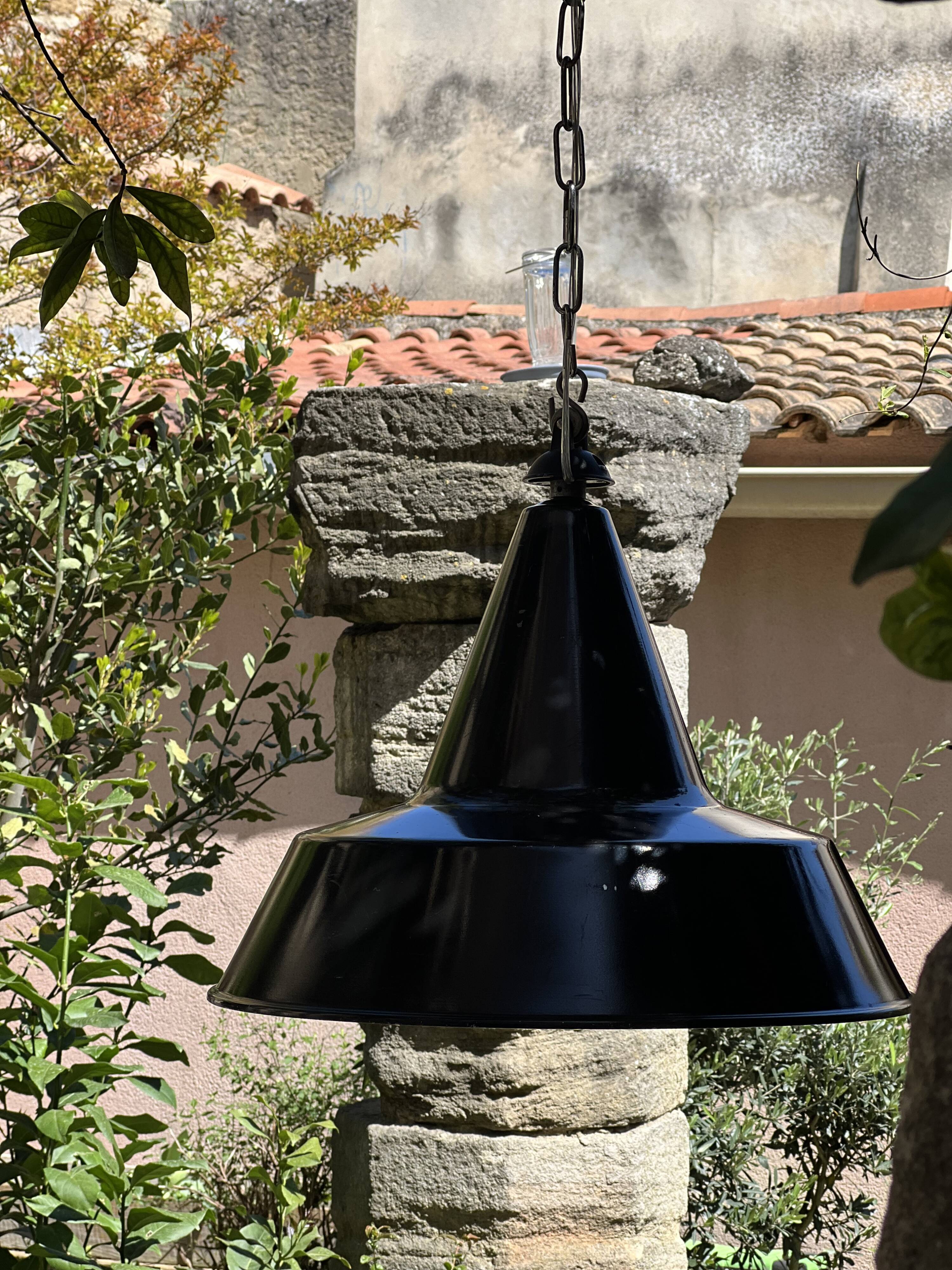 Large pendant light 45cm enameled sheet metal