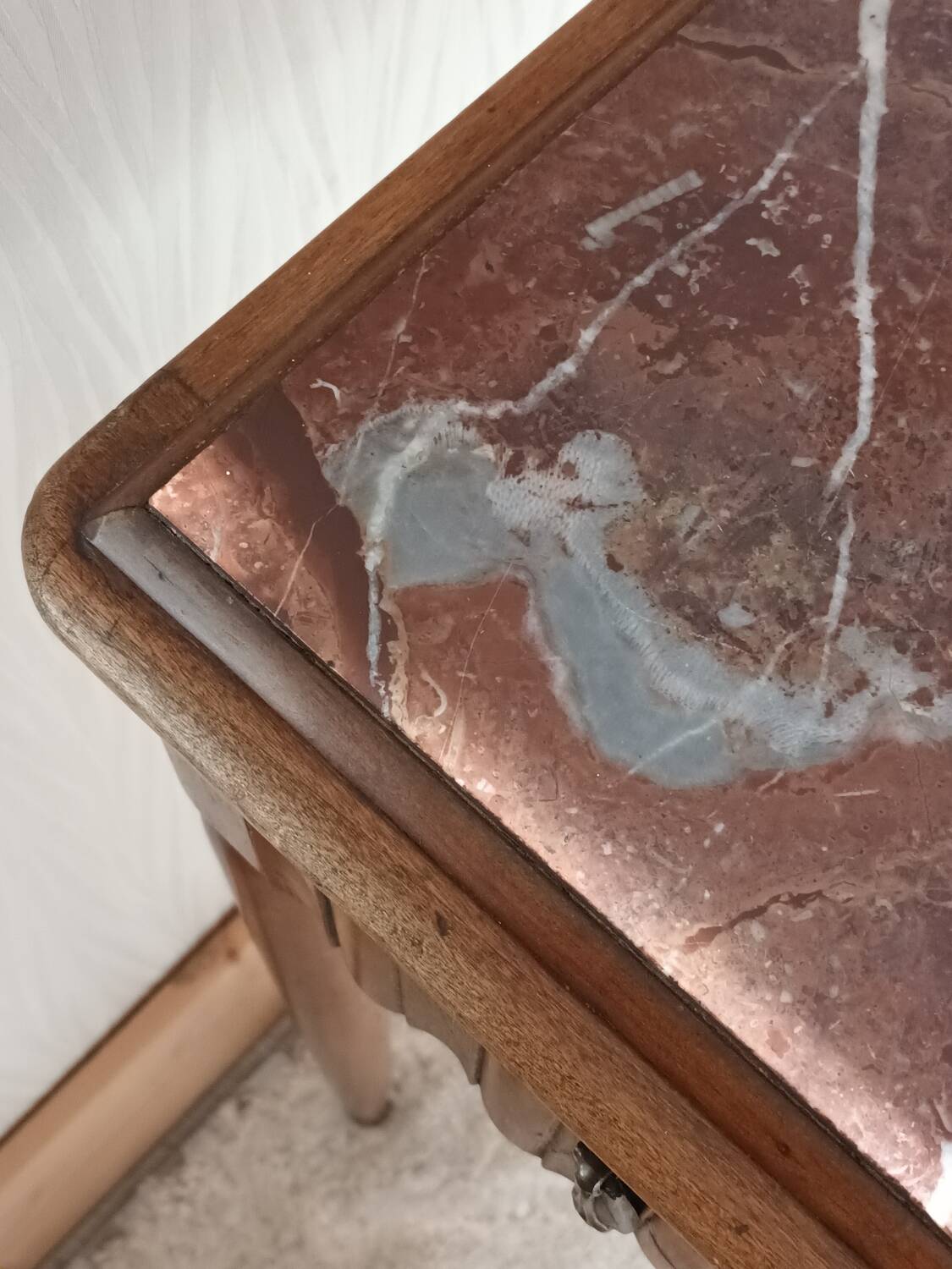 Retro cherry wood marble hairdresser