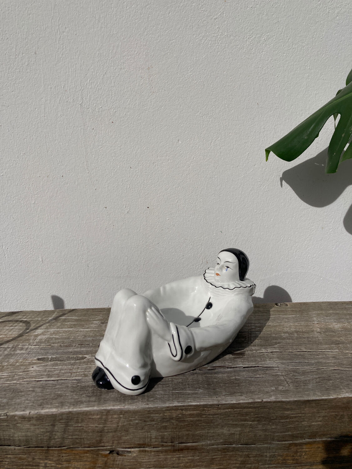 White Pierrot ashtray / soap dish / pocket tray