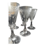 10 wine glasses