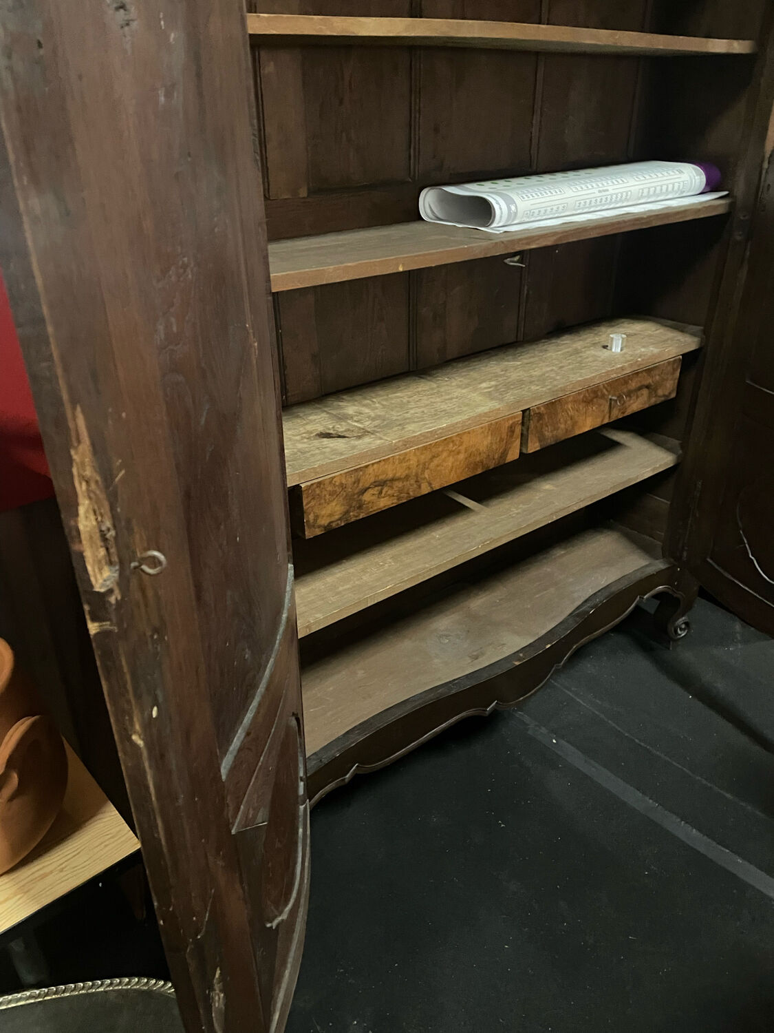 Louis XV cupboard, shapely door