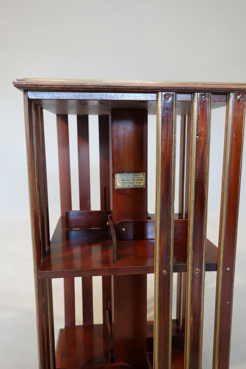 Revolving Library A. Orlhac-Pradier