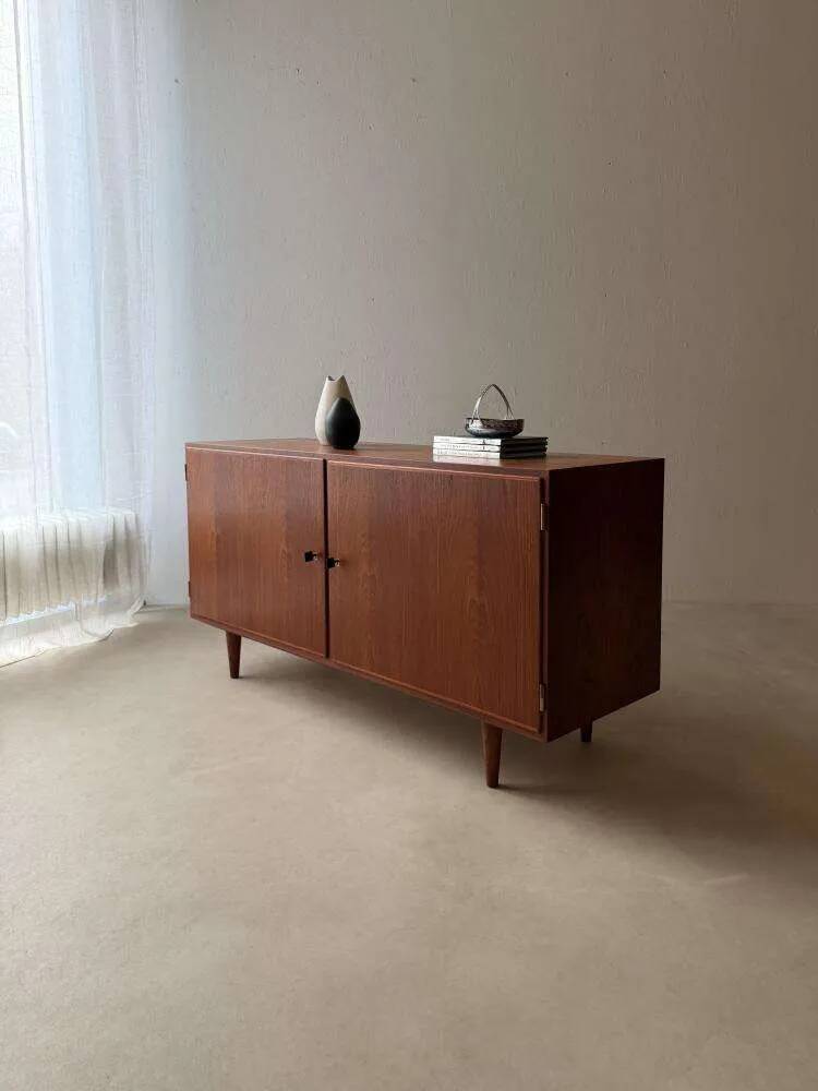 Vintage Hundevad sideboard teak wood 1960s Danish design