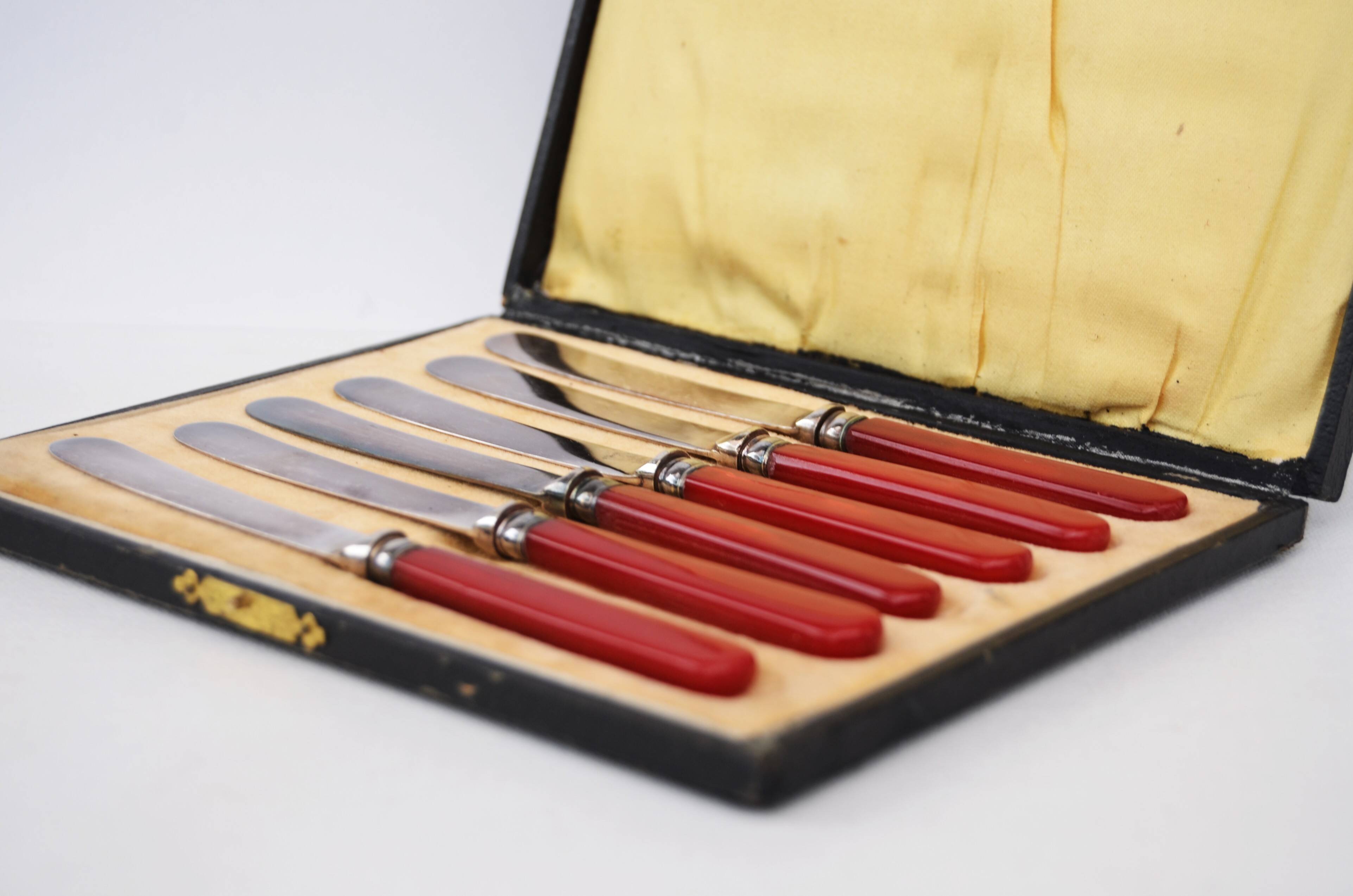 Art Deco Silver Plated Cased Butter or Breakfast Knifes