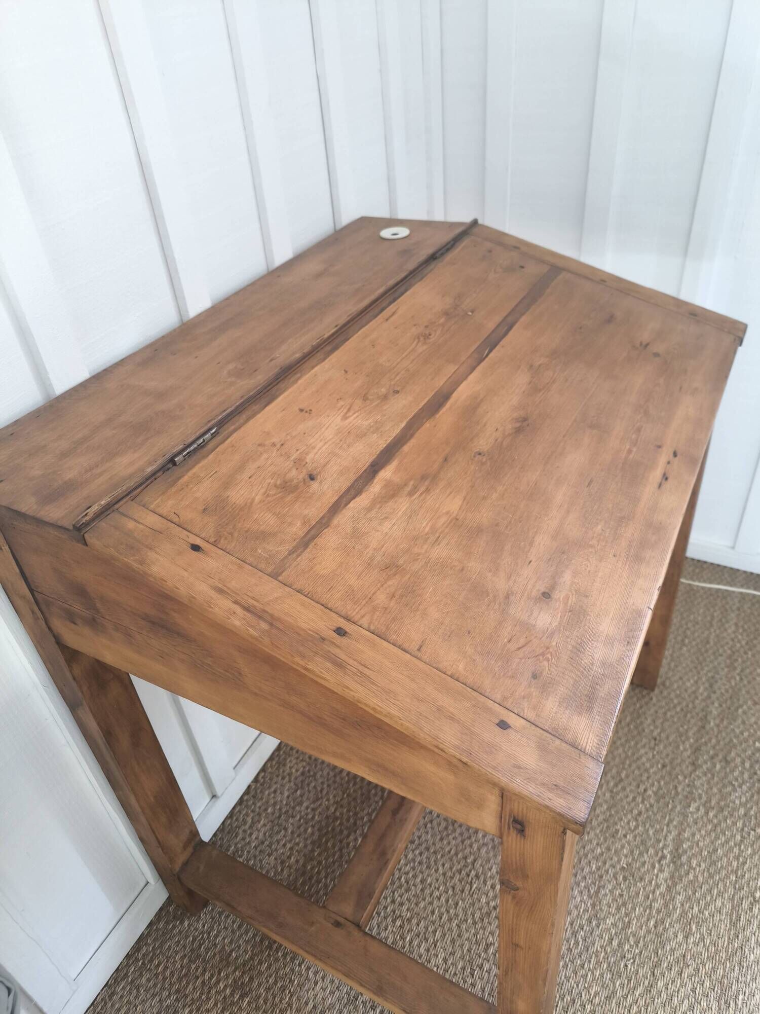 Master's secretary / school desk