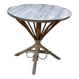 Round rattan table