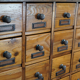 Armoire d'apothicaire Allemande en pin 1930s