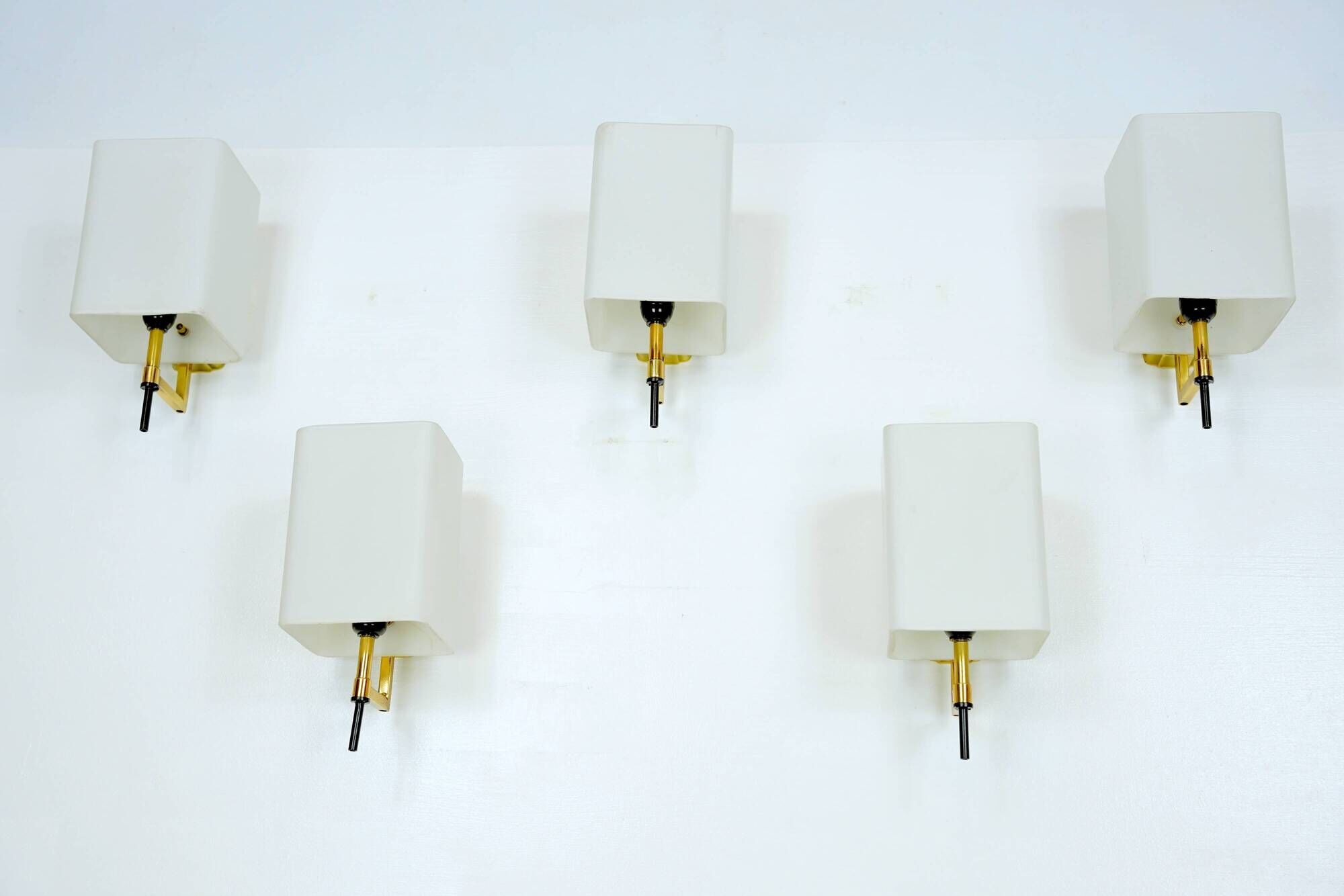 Set of five Mid-century sconces in Stilnovo manner. Italy 1950s
