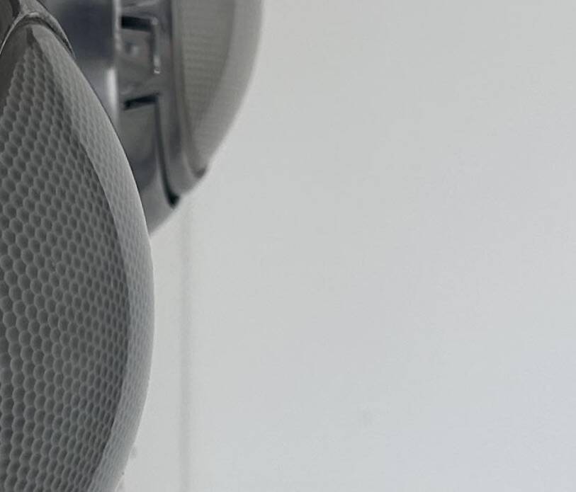 Pair of vintage wall lights, chrome and honeycomb sandblasted glass, Italy 1980