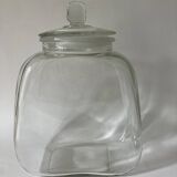 Confectioner's jar, marshmallows and caramels