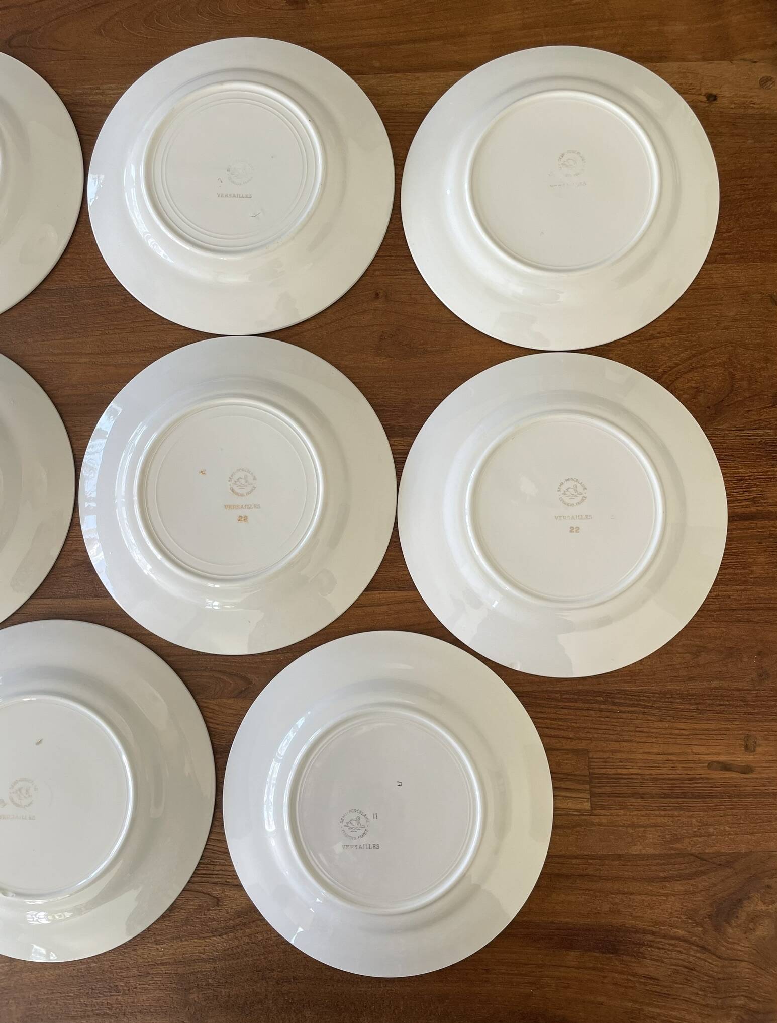 Set of 8 semi-porcelain Céranord France dinner plates, Versailles model